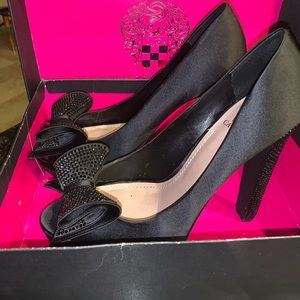 Vince Camuto Black Embellished Platform Heel